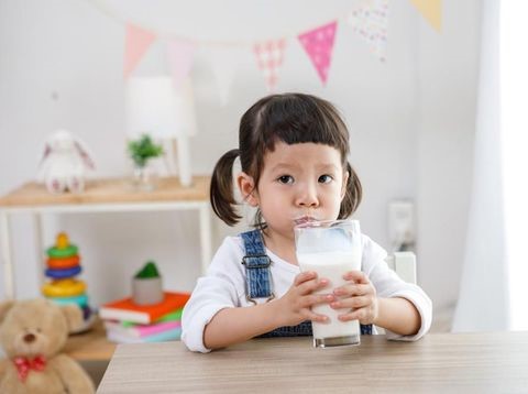 Tips Memilih Susu Yang Baik Untuk Anak 1 Tahun, Yuk Simak!